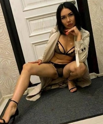 Сногсшибательная брюнетка приглашает состоятельного джентльмена для ярких приключений и горячих объятий. Буду ждать вашего звонка, чтобы устроить настоящий феерверк страсти. 1206, 30 лет