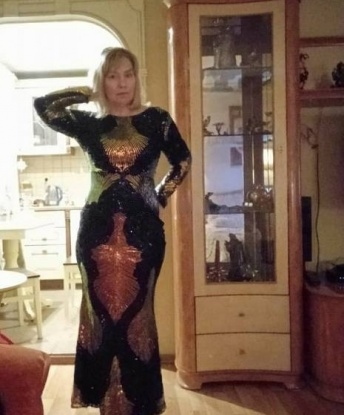 Горячая брюнетка с аппетитной фигурой и жгучими формами приглашает в гости для насыщенного отдыха и экстаза. Со мной ты сможешь погрузиться в мир страсти и наслаждения. Позвони, не стесняйся! 1585, 47 лет